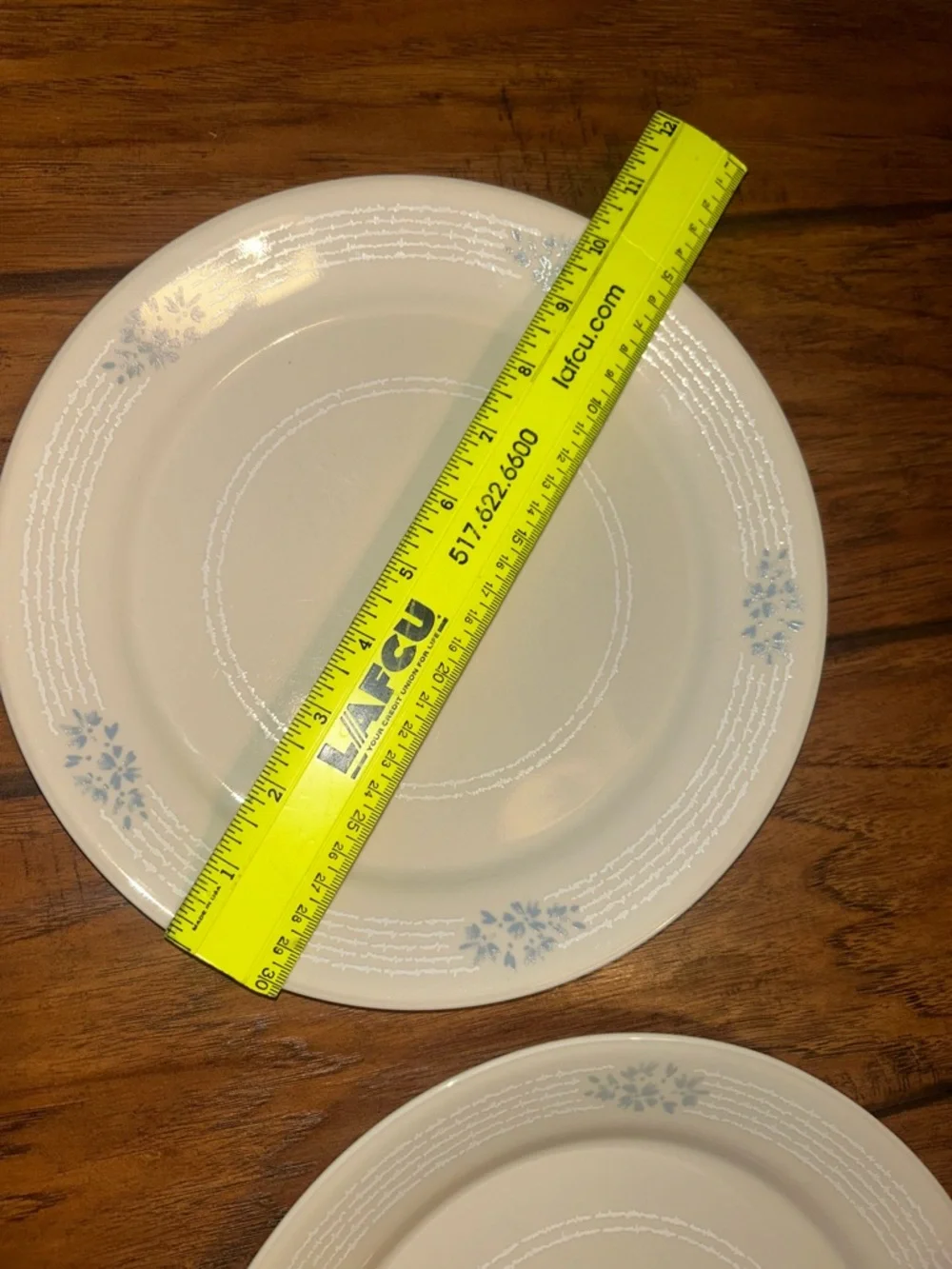 Vintage CORELLE Lace Bouquet Sandstone Blue Floral White Lace Dinner Plates 2
